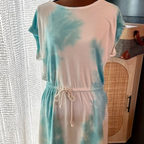 tan linen dress Dress Igone Linen Beige – Marielle Stokkelaar